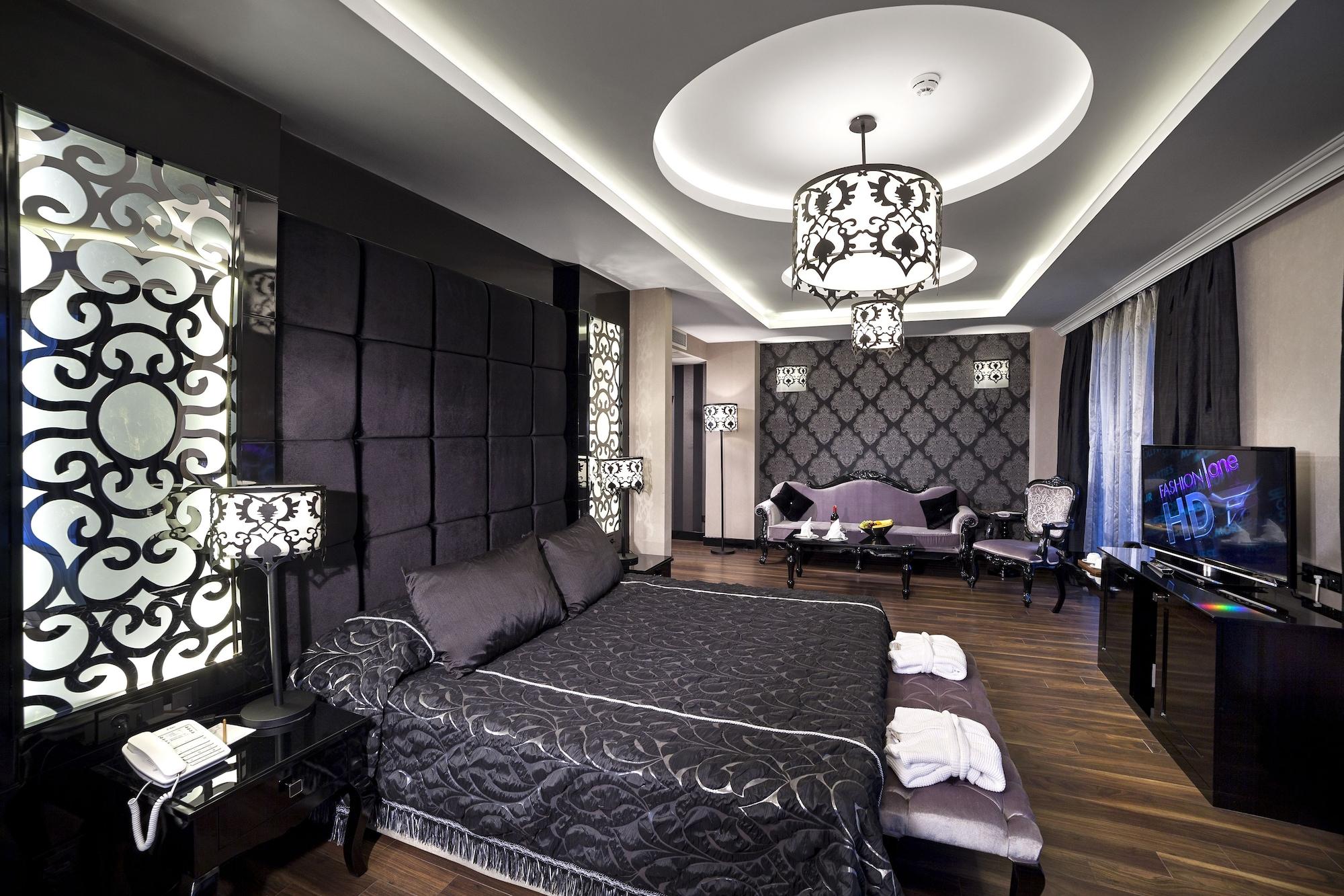Hotel Karmir & 5*