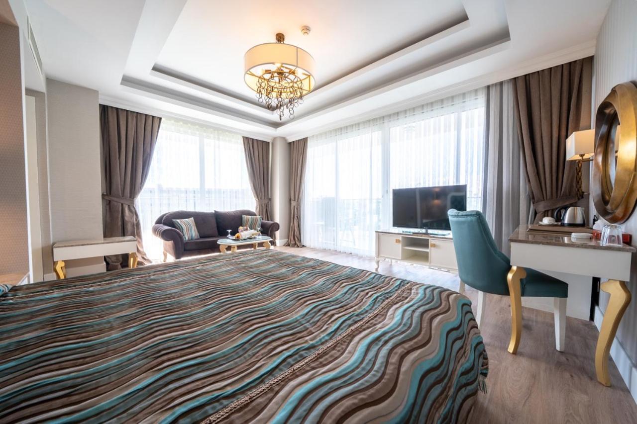 Karmir & Hotel 5*