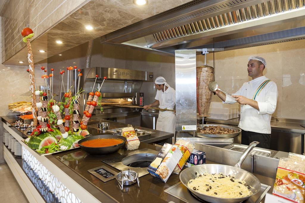 Karmir & Hotel 5*